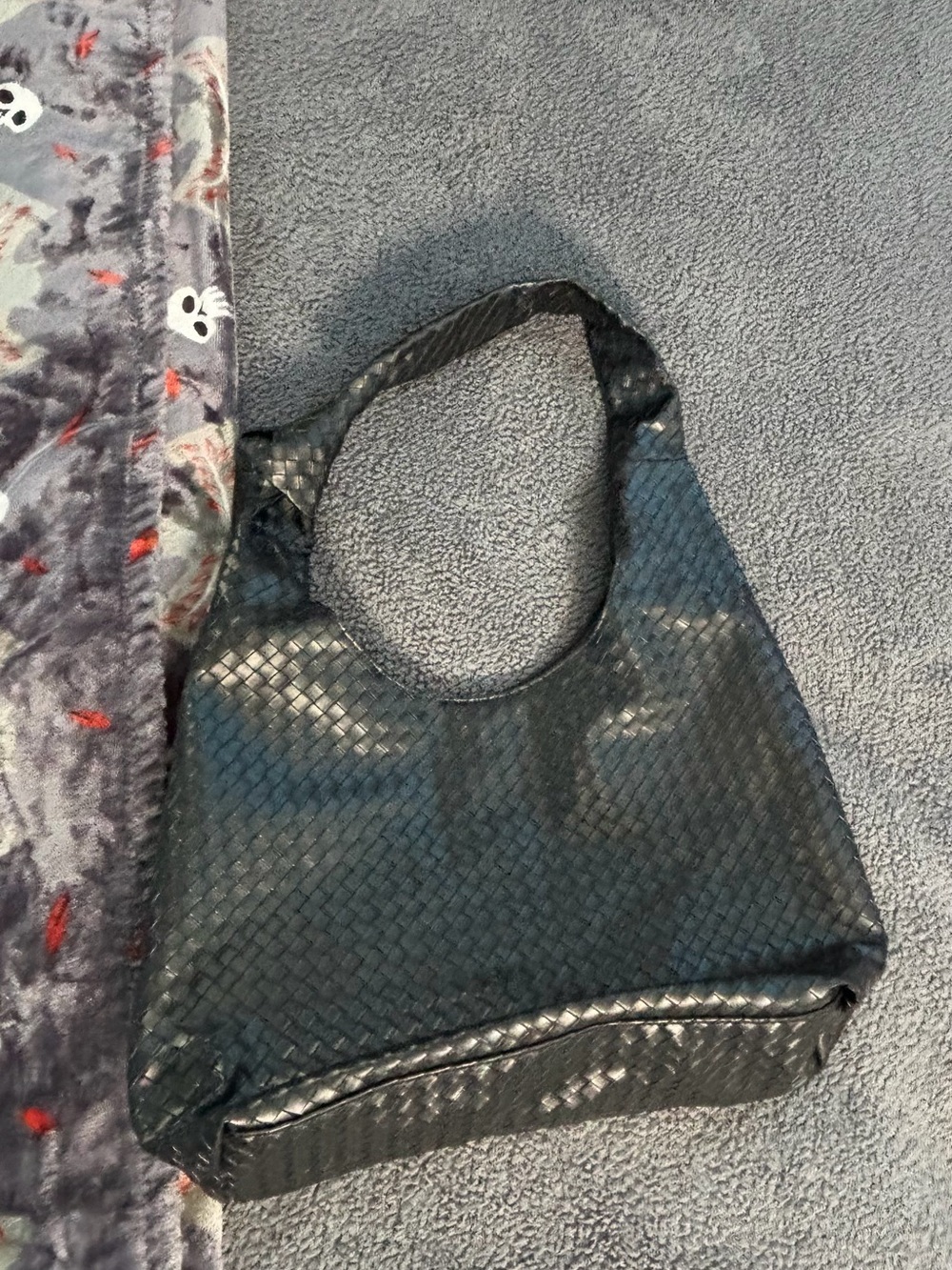 Black Woven Hobo Bag - Stylish Everyday Shoulder Tote